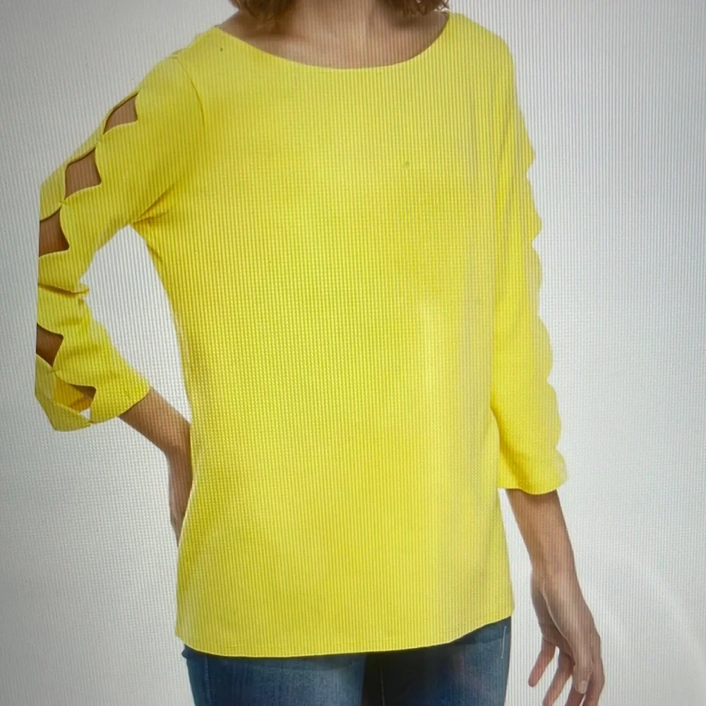 Cute yellow shirt - Picture 1 of 4